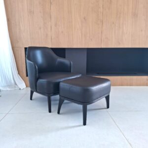 Sillón "Cumbre" en cuero vacuno