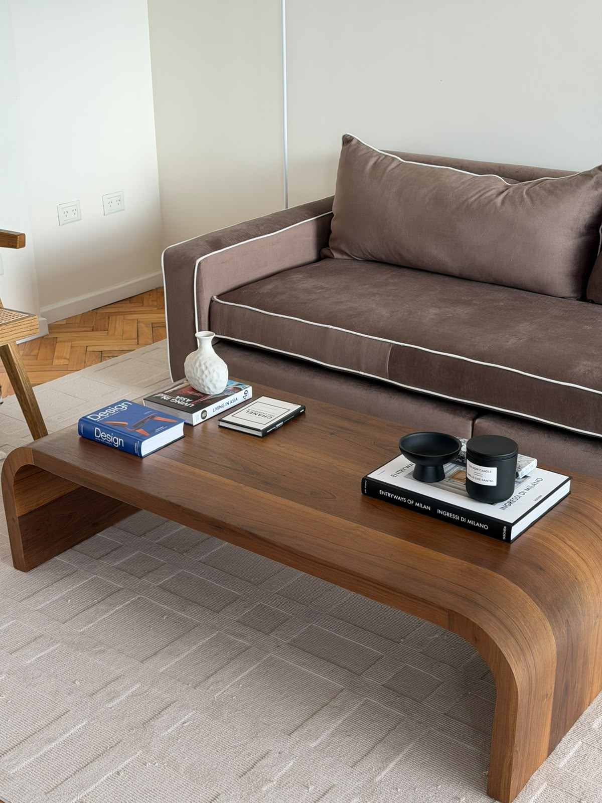 Mesa ratona "Arco" en Petiribi